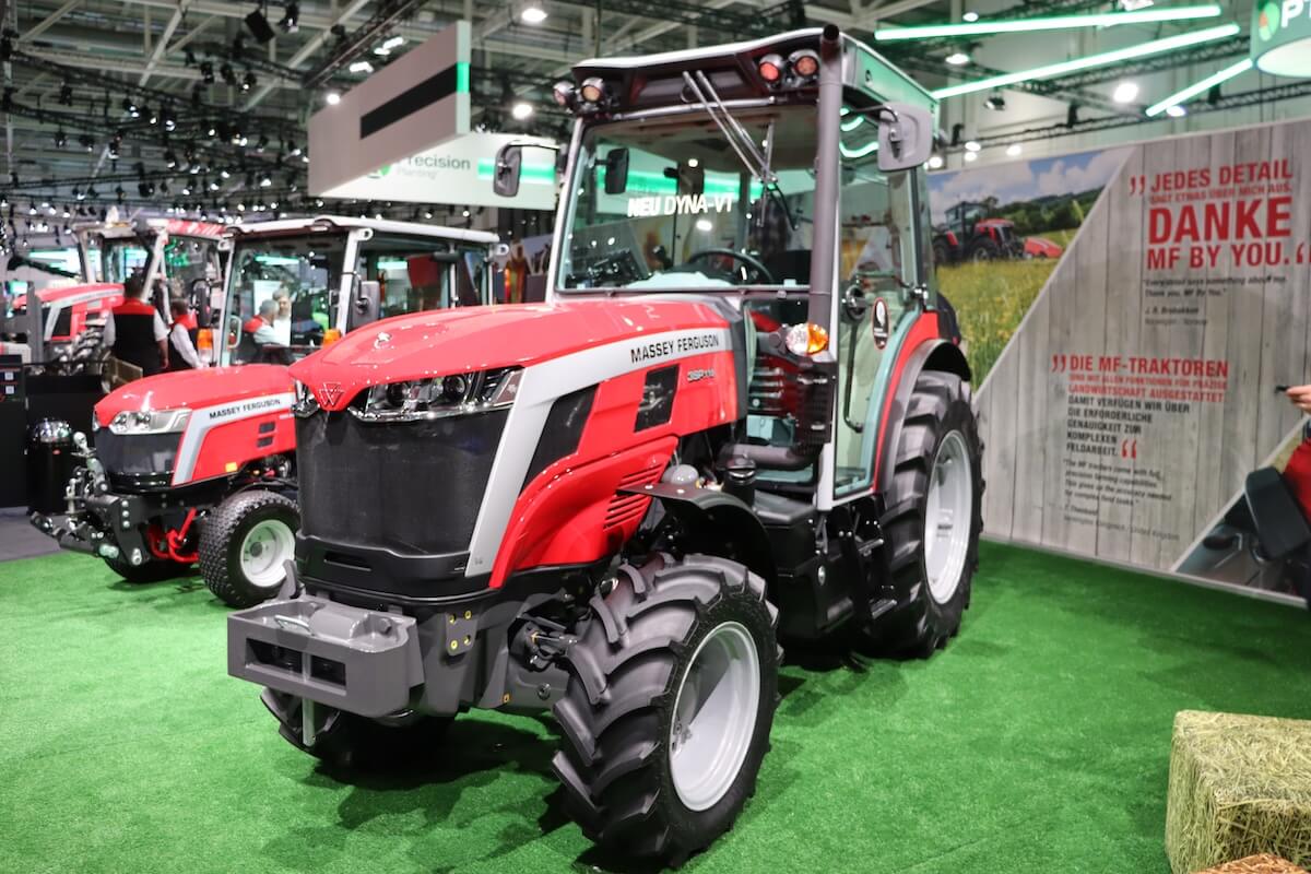 Svelato ad Agritechnica 2025 il nuovo Massey Ferguson MF3.115 SP con trasmissione Dyna-VT